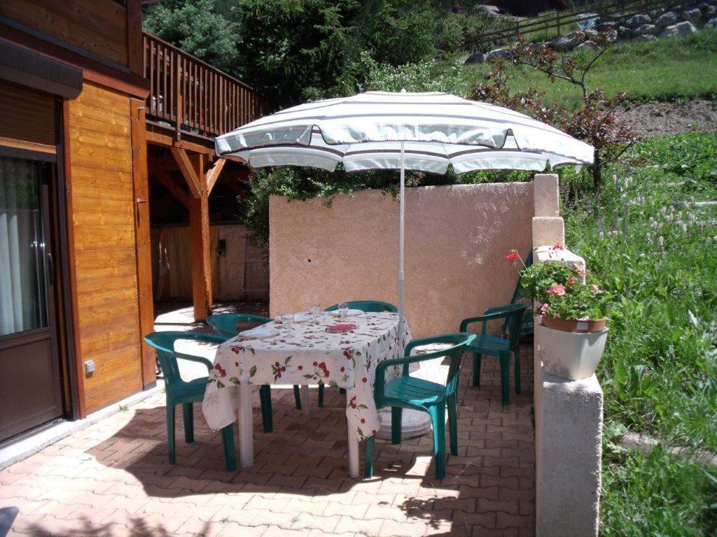 Chalets La Caillaude La Salle-les-Alpes Exterior foto